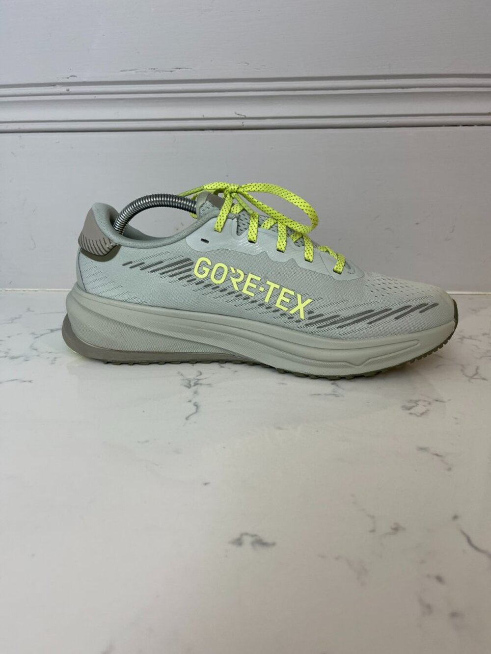 adidas Supernova Rise GTX GORE‑TEX Running Shoes Men’s 9 Gray/Volt